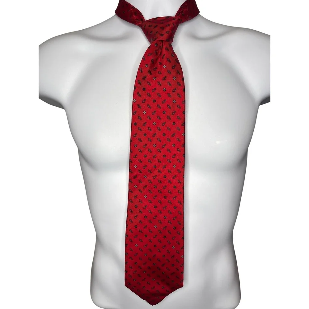 Vintage Paco Rabanne Paris Mens Red 100% Silk Geometric Medallion Tie Retro Luxe